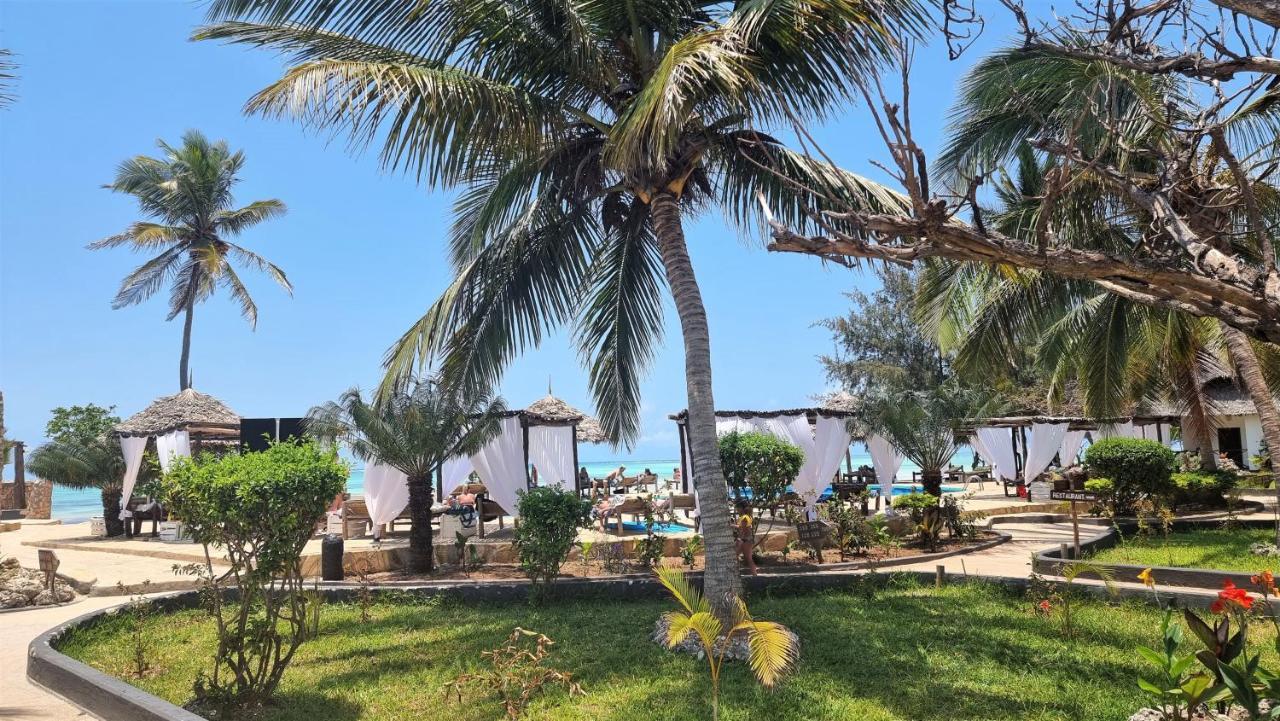 Resort Reef & - 4*